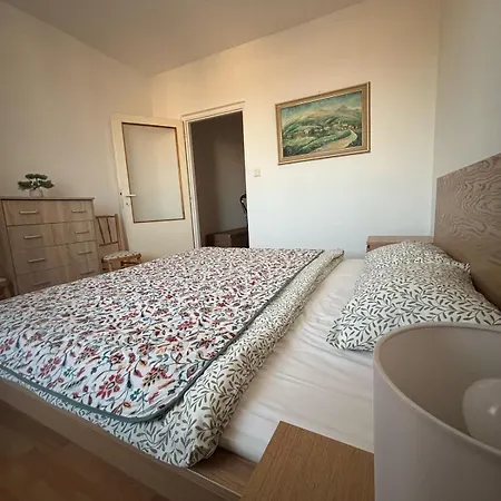 Retro Vibes & Modern Comfort Apartmán